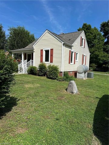153 Green Street, Mount Airy, NC 27030
