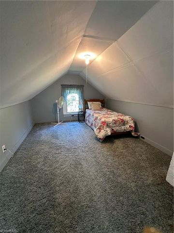 153 Green Street, Mount Airy, NC 27030