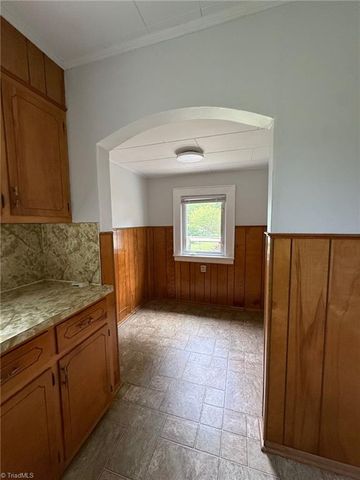 153 Green Street, Mount Airy, NC 27030
