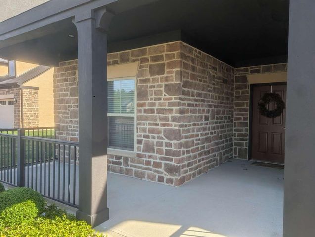 927 Pinnacle Club Drive, Grove City, OH 43123