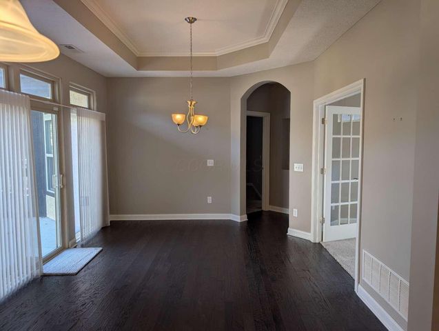 927 Pinnacle Club Drive, Grove City, OH 43123