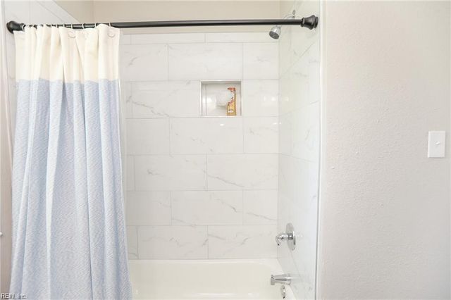 3820 Essex CIR A, Norfolk, VA 23513