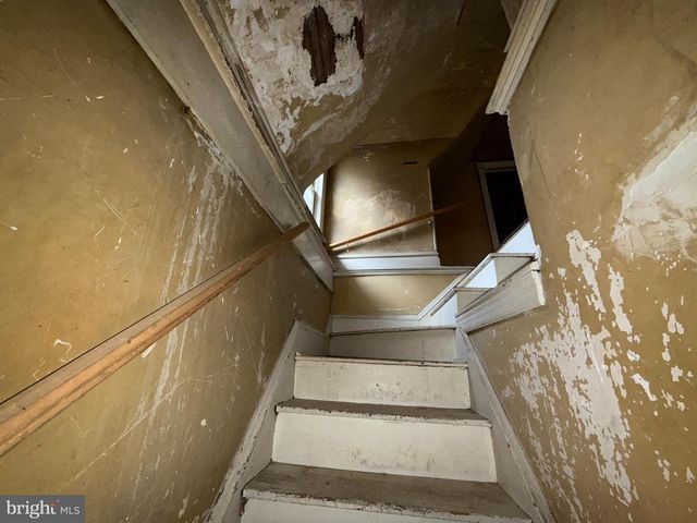 34 CLAYTON AVENUE, Waynesboro, PA 17268