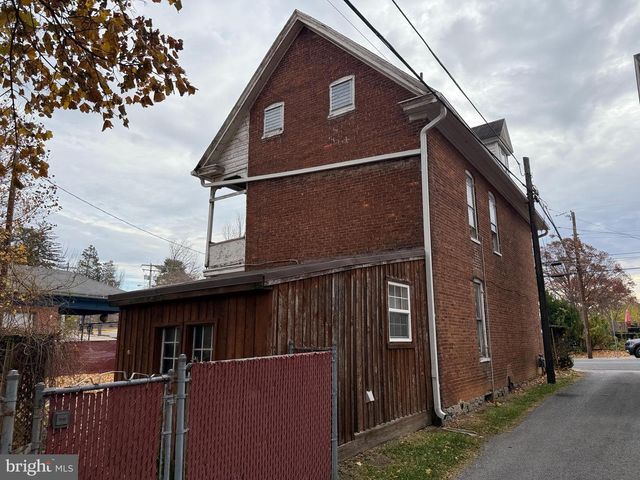 34 CLAYTON AVENUE, Waynesboro, PA 17268