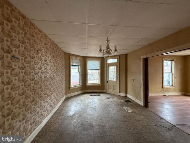 34 CLAYTON AVENUE, Waynesboro, PA 17268