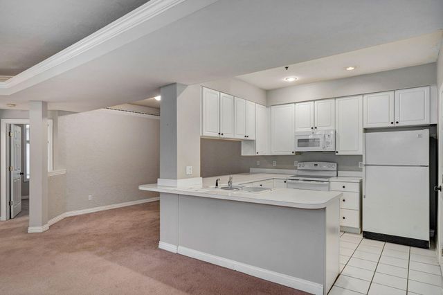 106 Oxford Drive 6-4, Branson, MO 65616