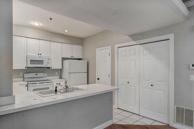 106 Oxford Drive 6-4, Branson, MO 65616