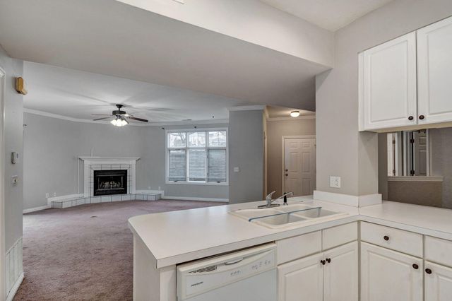 106 Oxford Drive 6-4, Branson, MO 65616