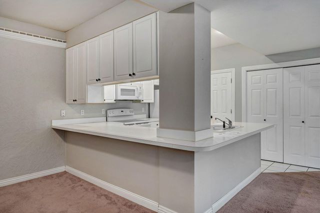 106 Oxford Drive 6-4, Branson, MO 65616