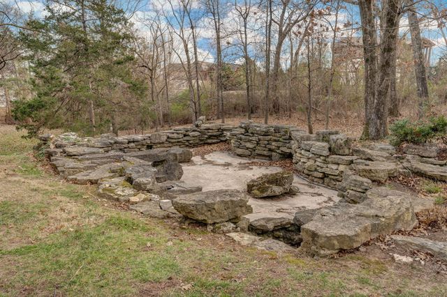 106 Oxford Drive 6-4, Branson, MO 65616