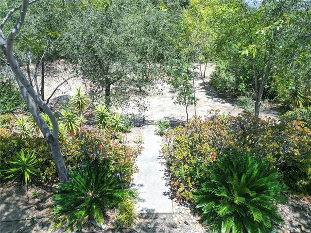 50237210 Skyline View, Santa Ana, CA 92705