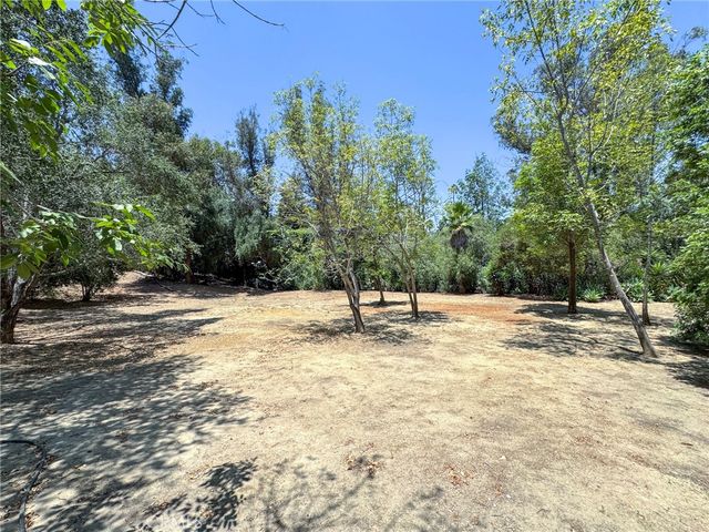 50237210 Skyline View, Santa Ana, CA 92705