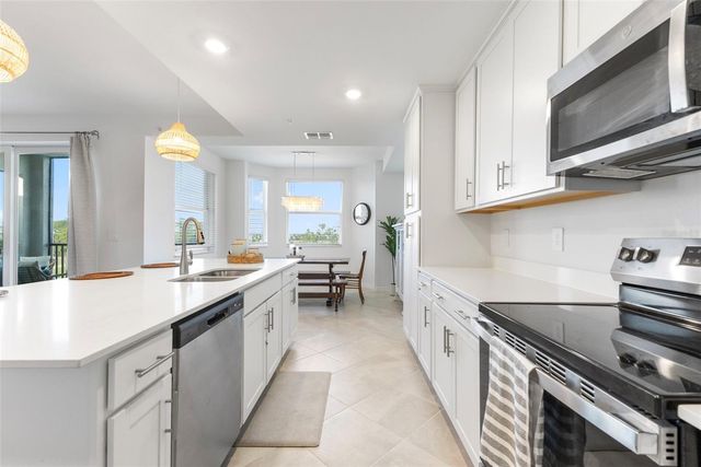 12320 WELLEN GOLF STREET 302, Venice, FL 34293