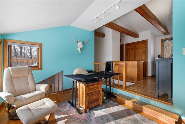 40 Hillcrest Ave, Worcester, MA 01602