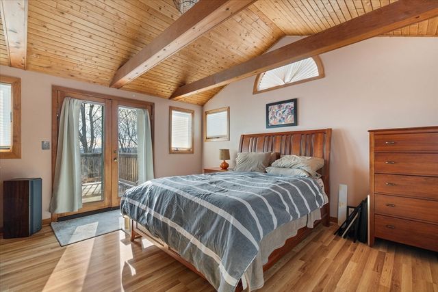 40 Hillcrest Ave, Worcester, MA 01602