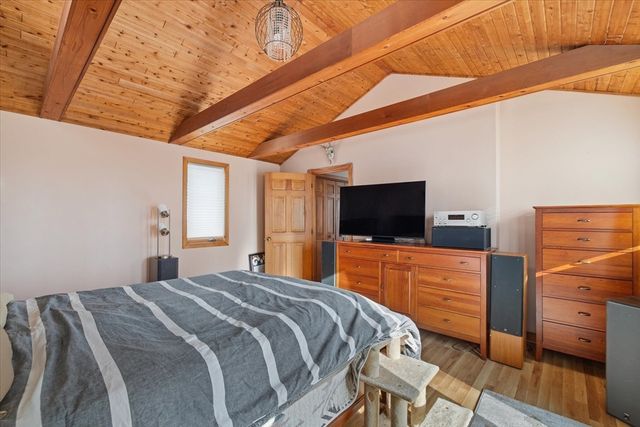 40 Hillcrest Ave, Worcester, MA 01602