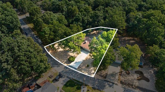 7 Kenilworth Drive, Bella Vista, AR 72714