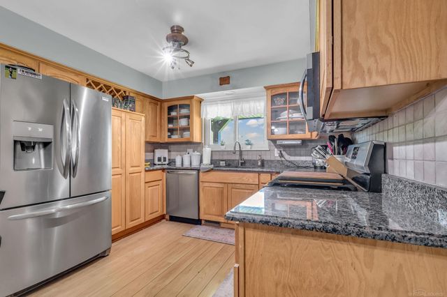 24960 Trombley Street, Harrison Twp, MI 48045