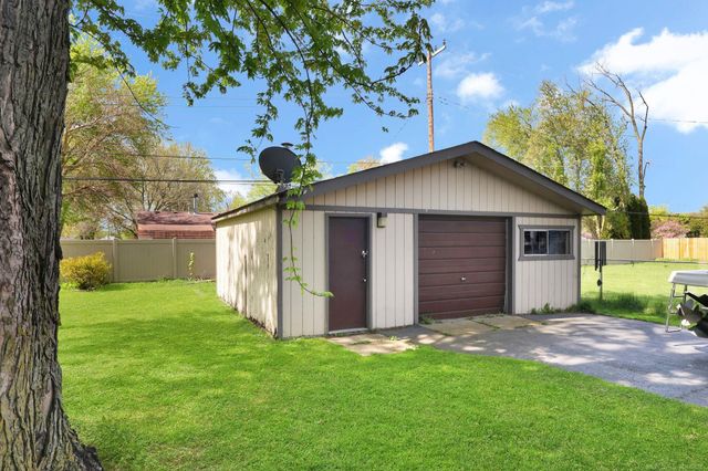 24960 Trombley Street, Harrison Twp, MI 48045