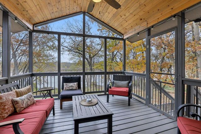 N5630 Thunderbird Road, Portage, WI 53901