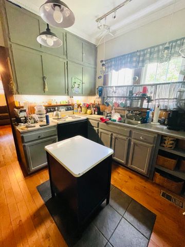 122 Adams Street, Berea, KY 40403