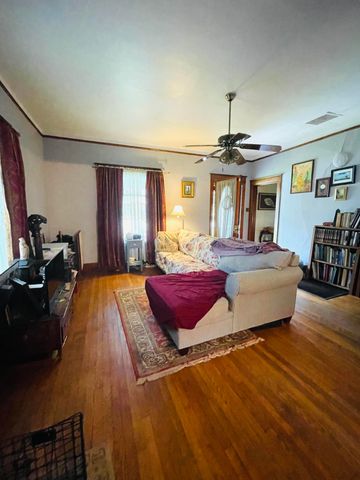 122 Adams Street, Berea, KY 40403