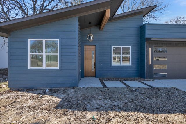 320 Splitrail Drive, Mabank, TX 75143