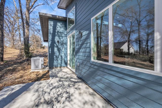 320 Splitrail Drive, Mabank, TX 75143