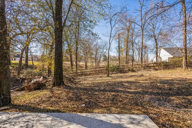320 Splitrail Drive, Mabank, TX 75143