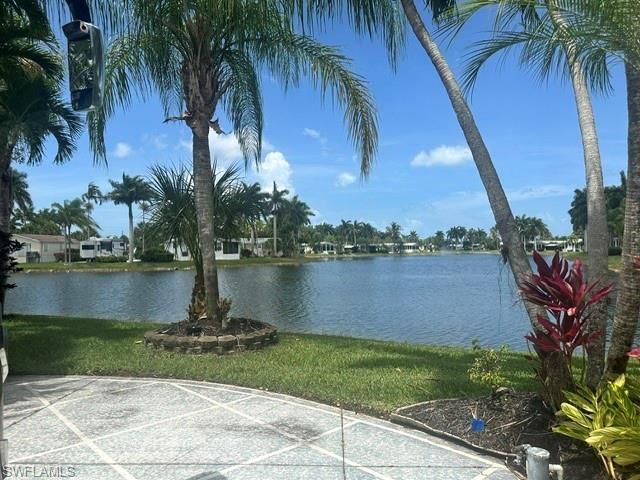 1408 Pearl Lake PT, Naples, FL 34114
