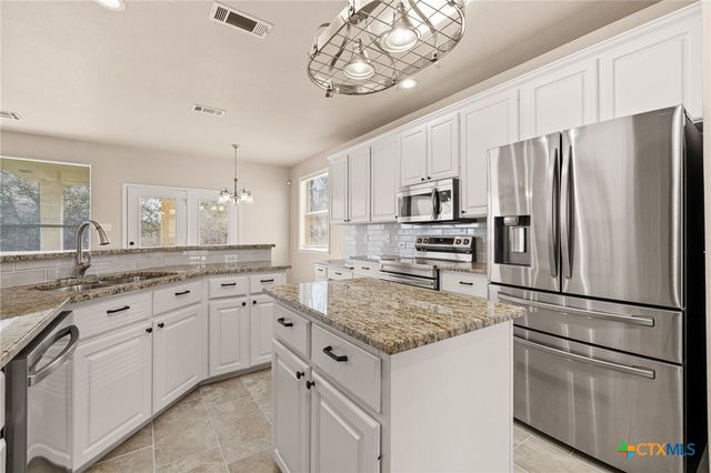 121 E Deer Horn Pass, Harker Heights, TX 76548