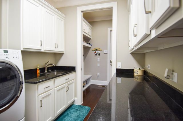 1260 Potter Ln, Gallatin, TN 37066