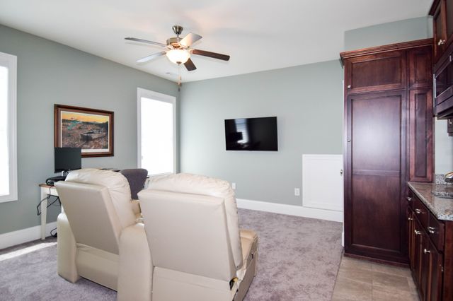 1260 Potter Ln, Gallatin, TN 37066