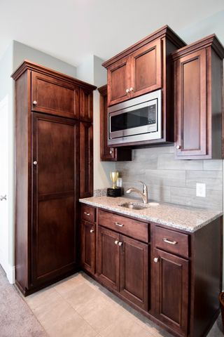 1260 Potter Ln, Gallatin, TN 37066