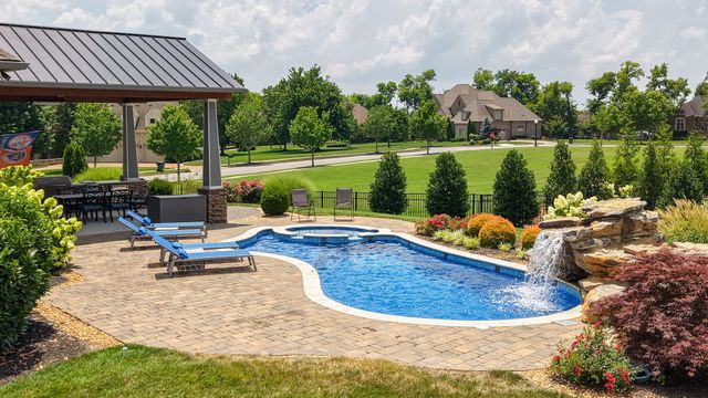 1260 Potter Ln, Gallatin, TN 37066