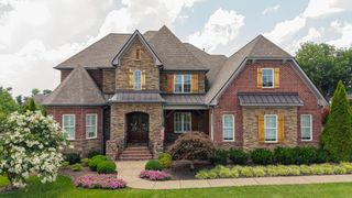 1260 Potter Ln, Gallatin, TN 37066
