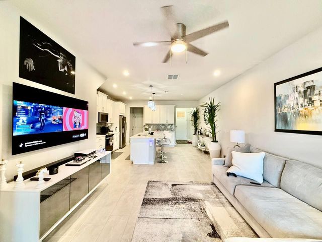 8319 WILDFLOWER GLEN AVENUE, Odessa, FL 33556