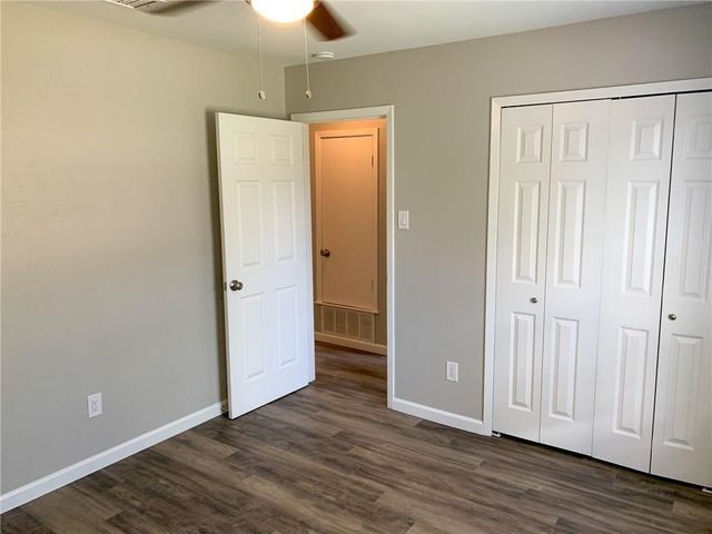 11640 Parkfield DR, Austin, TX 78758