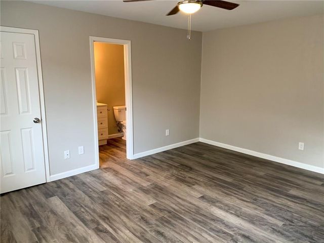 11640 Parkfield DR, Austin, TX 78758