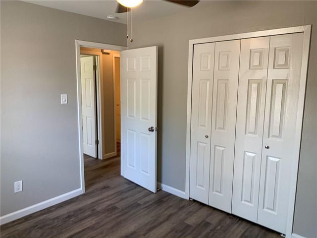 11640 Parkfield DR, Austin, TX 78758