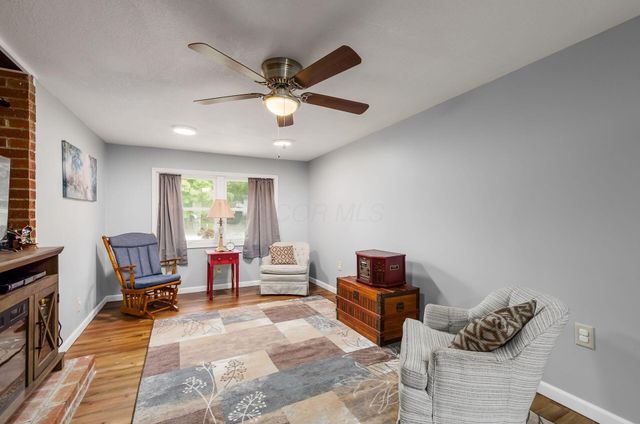 52 Fieldpoint Road, Heath, OH 43056
