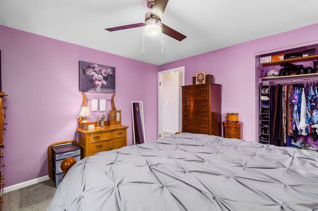 52 Fieldpoint Road, Heath, OH 43056