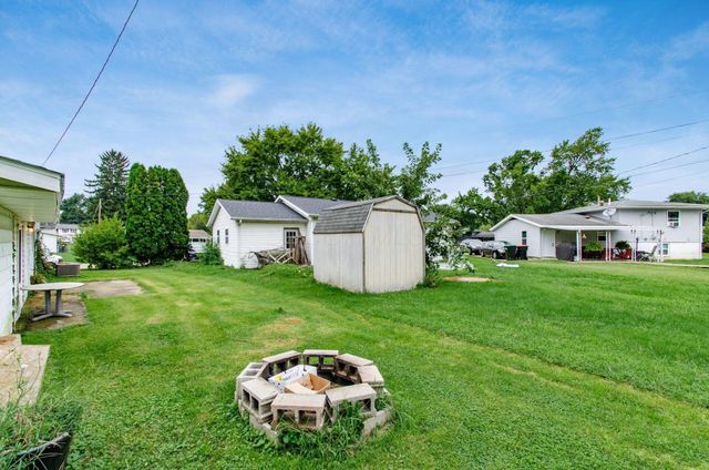 52 Fieldpoint Road, Heath, OH 43056