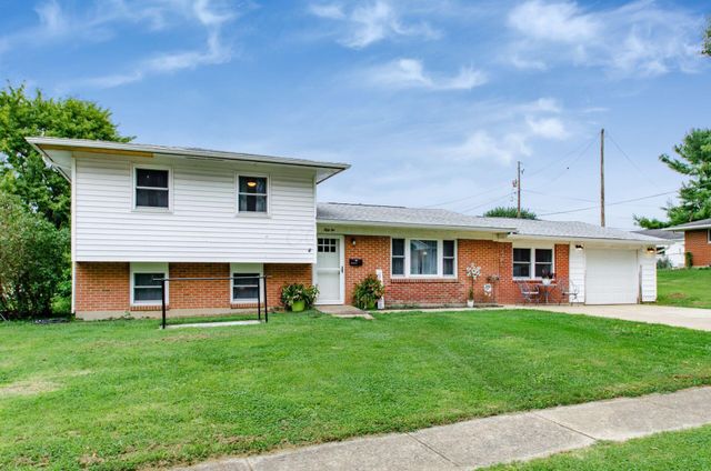 52 Fieldpoint Road, Heath, OH 43056