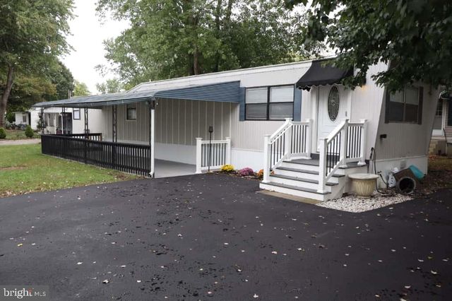204 KENTUCKY AVE, Williamstown, NJ 08094
