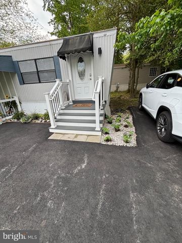 204 KENTUCKY AVE, Williamstown, NJ 08094