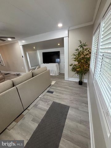 204 KENTUCKY AVE, Williamstown, NJ 08094