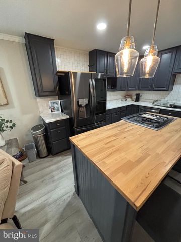 204 KENTUCKY AVE, Williamstown, NJ 08094