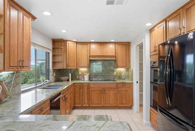 624 Camino Catalina, Solana Beach, CA 92075