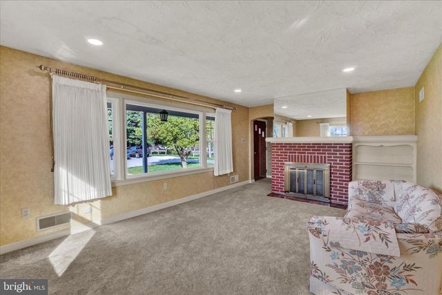 45 N ALWINE AVE, York, PA 17408